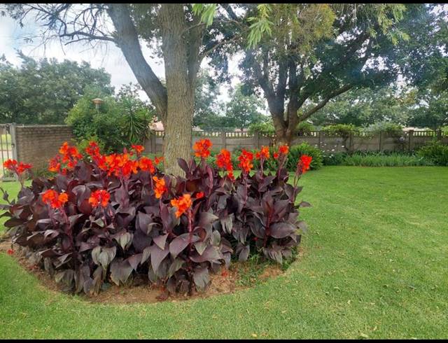 4 BEDROOM HOUSE FOR SALE IN LOUMARINA AH